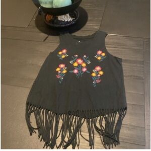 Art Class Floral Embroidered Fringe Tank